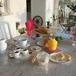 Les Raisins Du Bonheur 3* Puisseguin