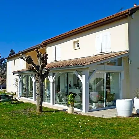 Bed and Breakfast Les Raisins Du Bonheur 3*