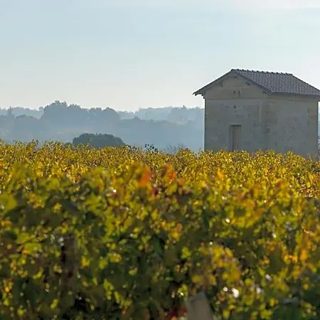 Les Raisins Du Bonheur Bed and Breakfast 3*