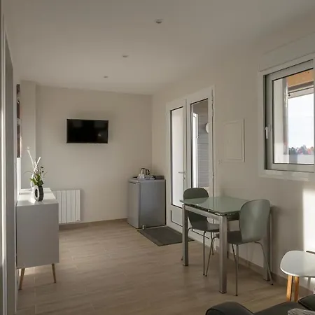 Les Raisins Du Bonheur Bed & Breakfast *