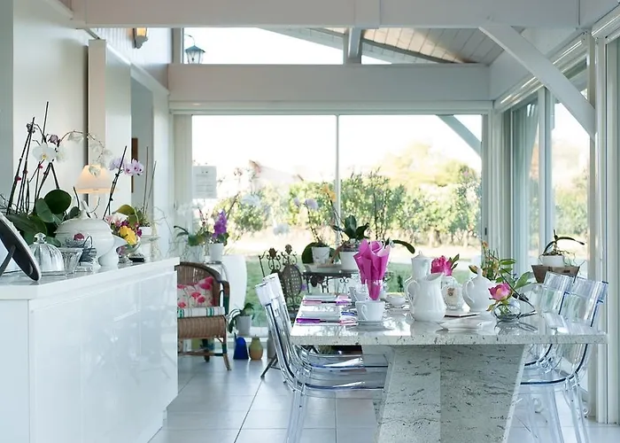 Bed and Breakfast Les Raisins Du Bonheur 3*